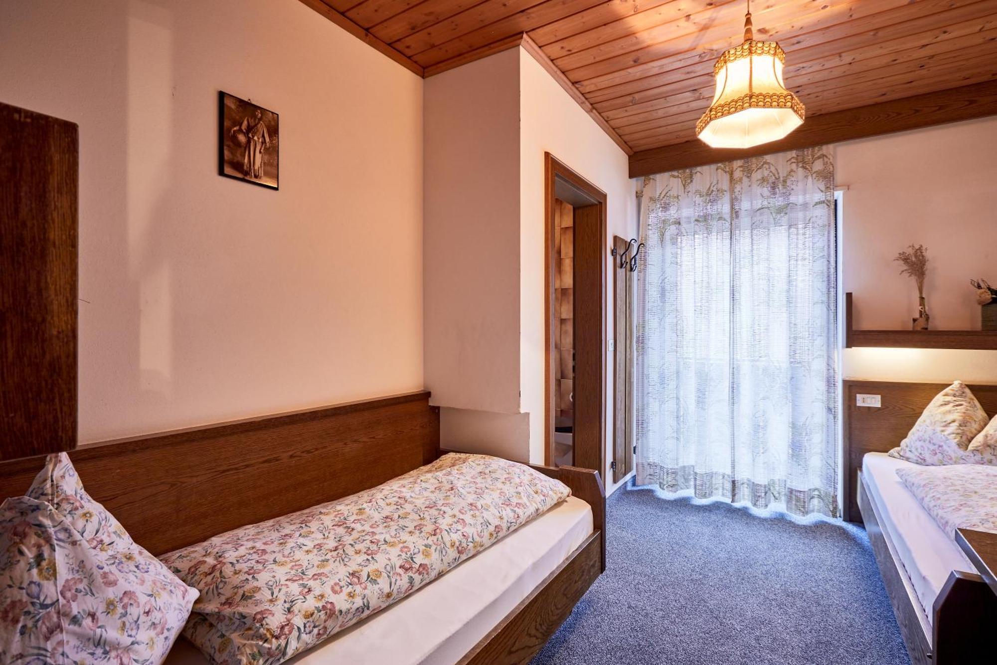 Ferienpension Zummuellerhof Natz-Schabs Bagian luar foto